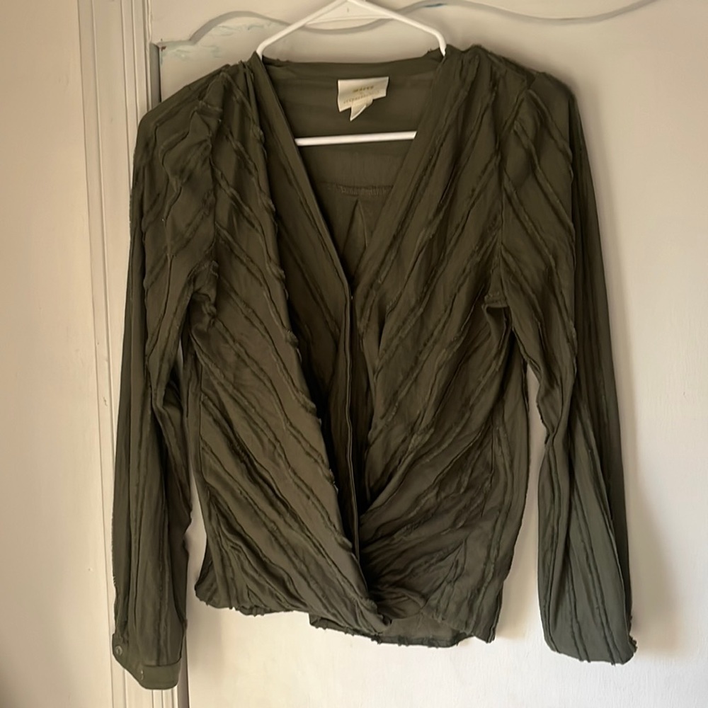 Anthropologie green v neck long sleeves top
